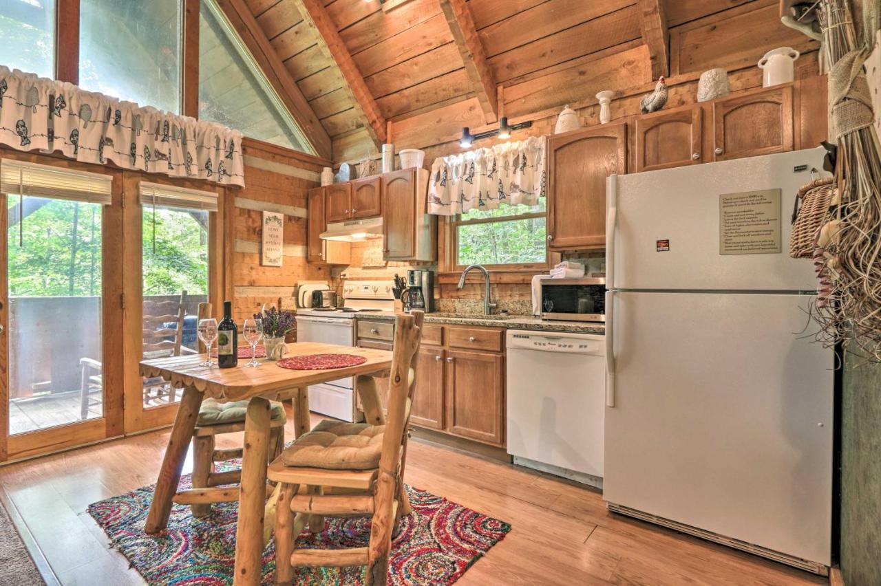 Townsend Cabin With Deck And Smoky Mountain Views Villa Exterior photo